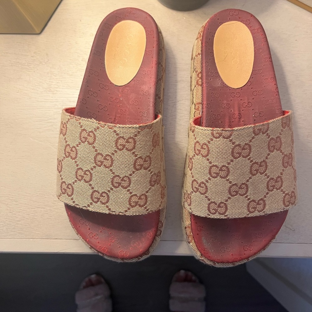 Gucci slides